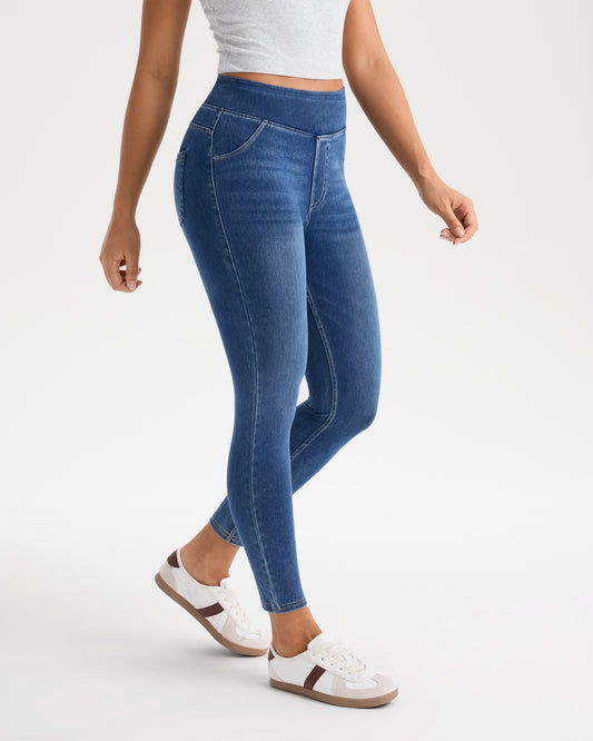 Stretch Pull-on Skinny Jeans