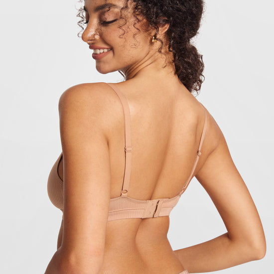 V-Neck Wireless unpadded Bralette Natural