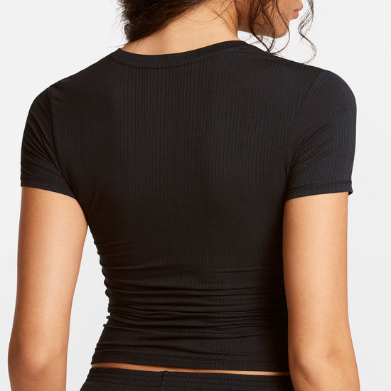 SOULVOR Short Sleeve Crew Neck T-Shirt Black @model_info:A2