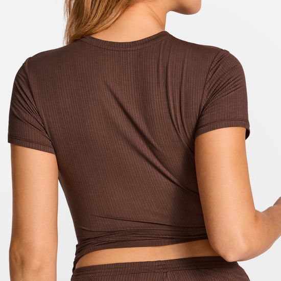 SOULVOR Short Sleeve Crew Neck T-Shirt Hazelnut @model_info:C2